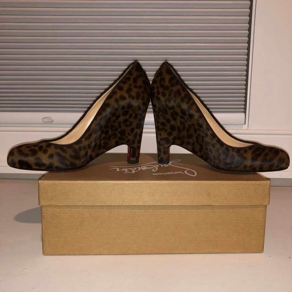 Christian Louboutin Morphing Pony Wedge 37 - Picture 4 of 7